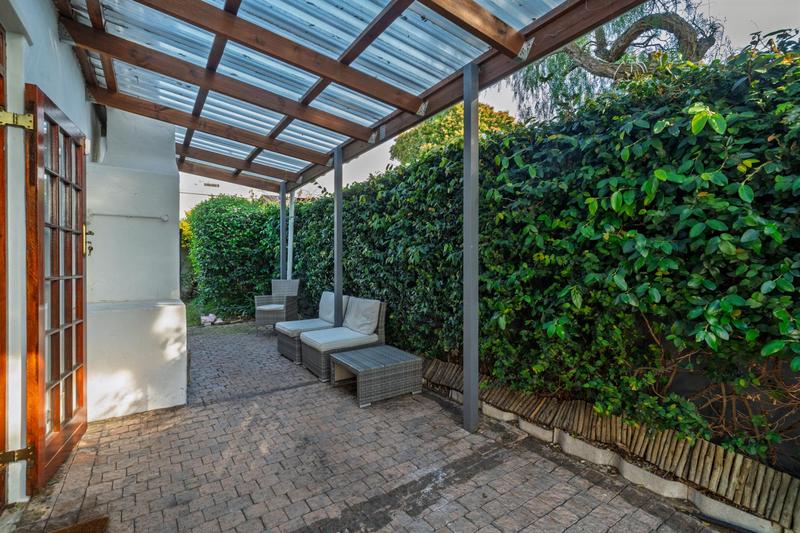 2 Bedroom Property for Sale in Harfield Village Western Cape